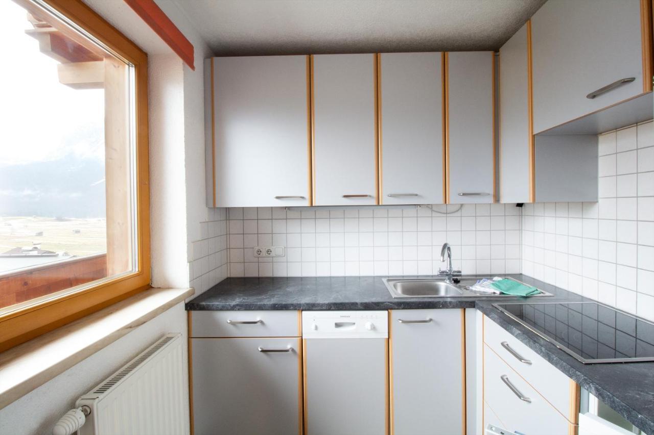Appartementhaus Untere Tanne Lermoos Luaran gambar